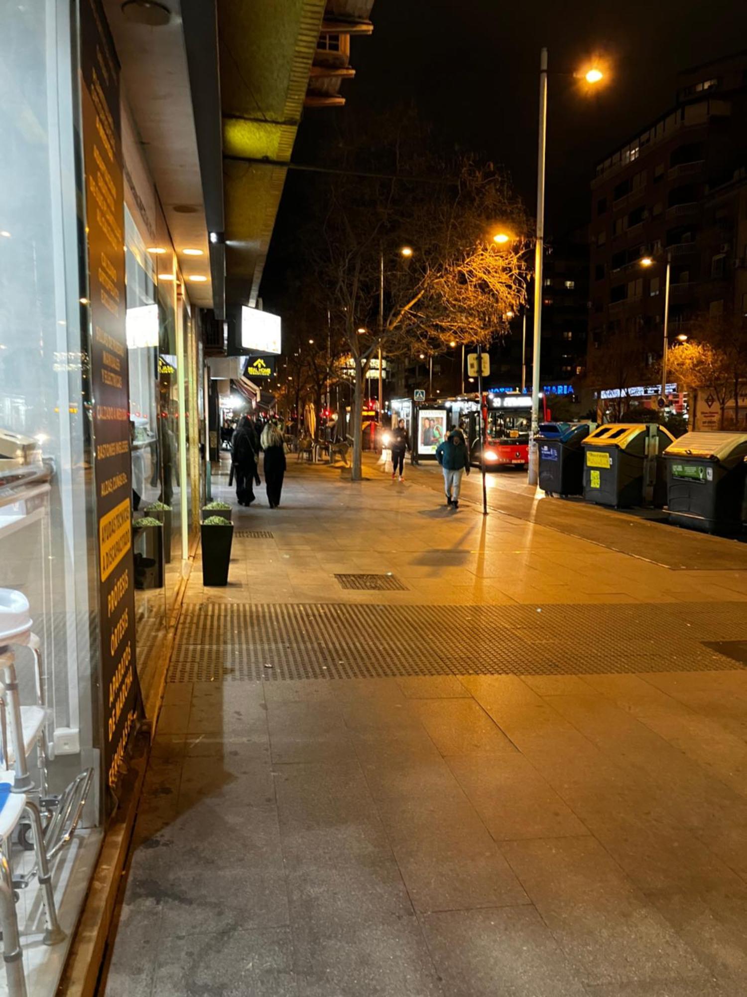 Apartamento En Camino De Ronda De Dos Habitaciones Y Salon Granada Dış mekan fotoğraf